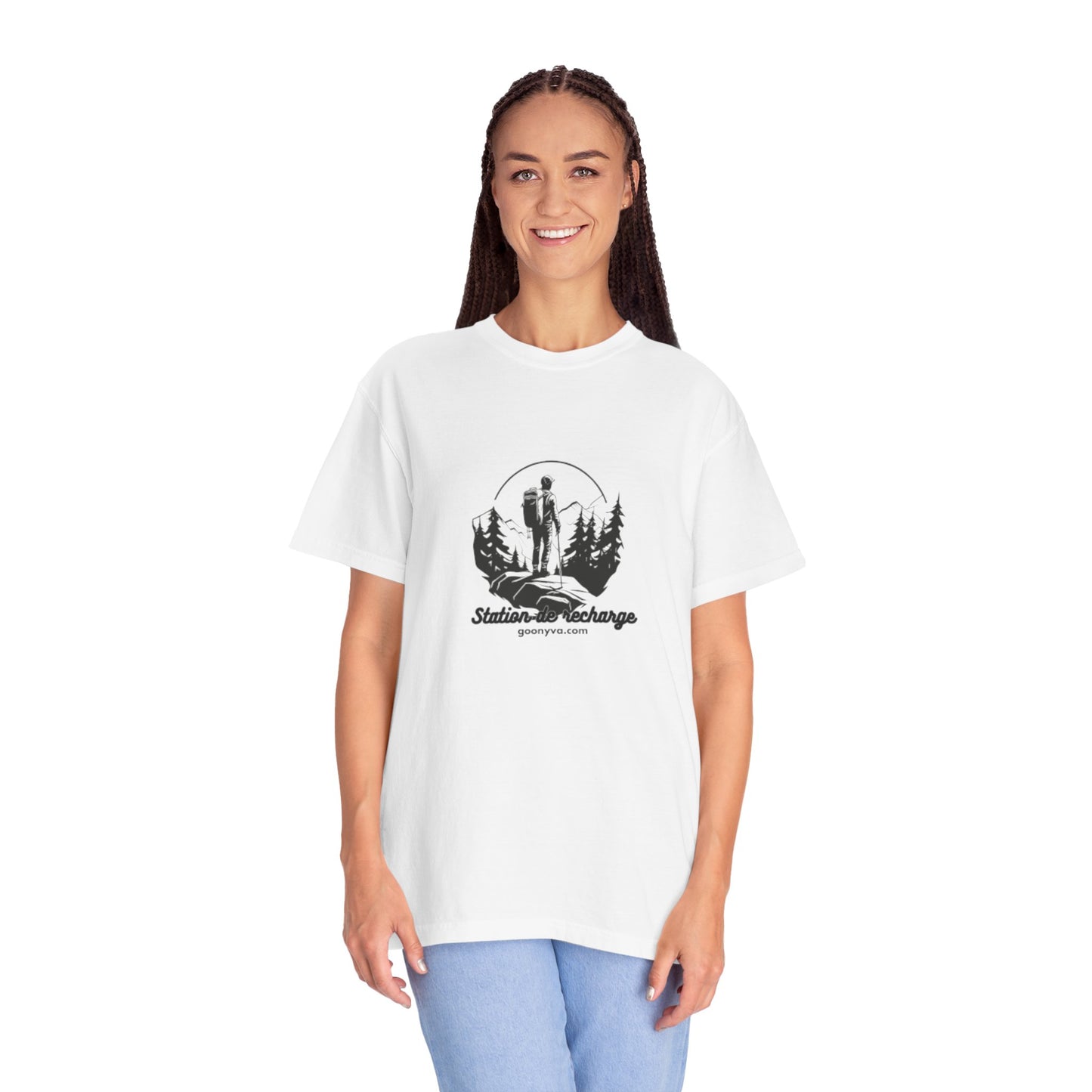 T-Shirt Unisexe "L'Aventure Vous Attend" T-shirt Plein Air Cadeau pour Amoureux de la Nature Vêtement de Randonnée Cadeau pour Aventuriers