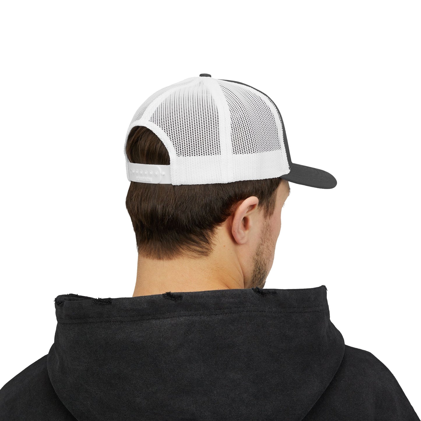Affirmez votre style avec notre casquette Trucker Snapback "Goonya" stylée ! Ce chapeau tendance est parfait pour toutes vos aventures en plein air. C'est un cadeau unique pour lui ou pour elle, idéal pour un look décontracté au quotidien.