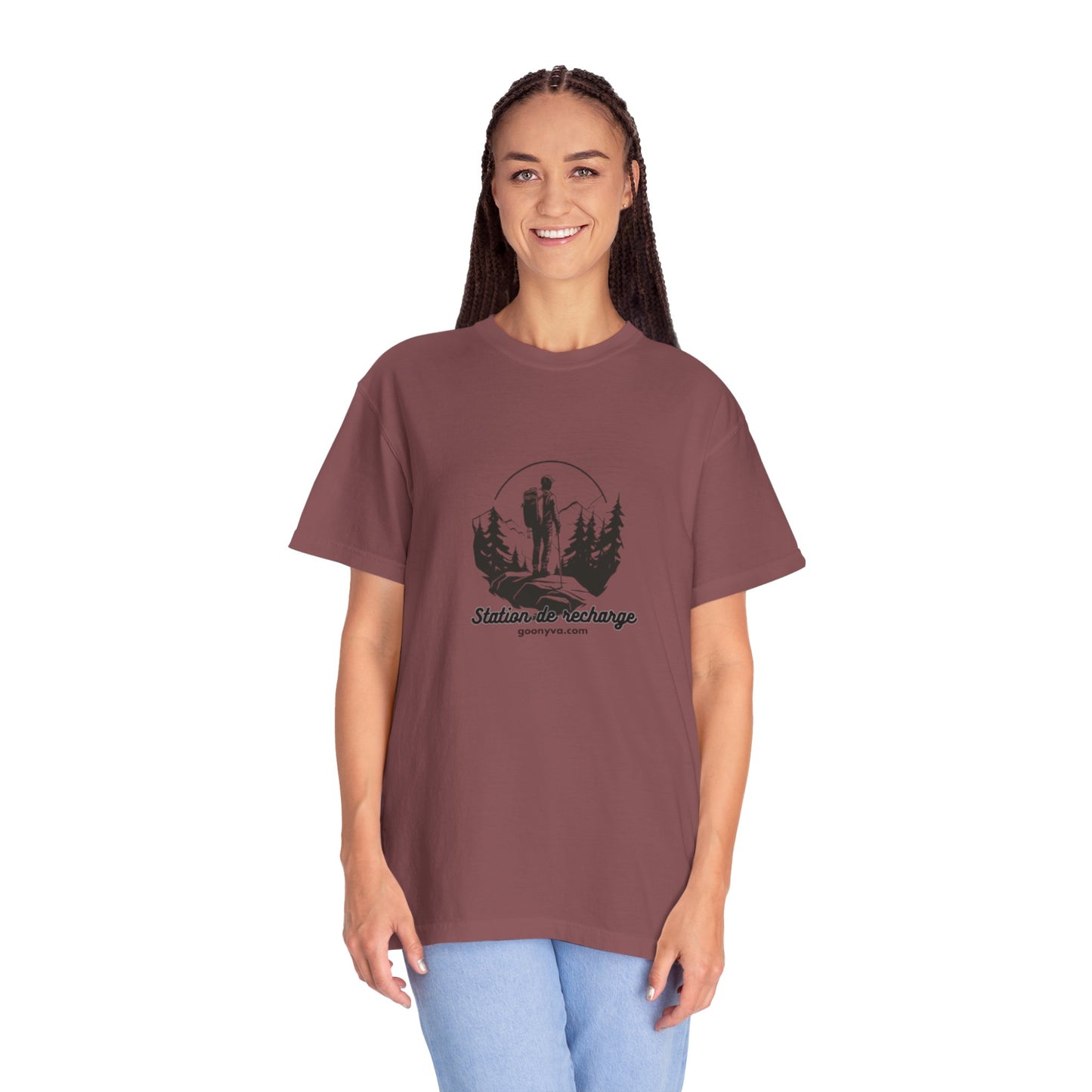 T-Shirt Unisexe "L'Aventure Vous Attend" T-shirt Plein Air Cadeau pour Amoureux de la Nature Vêtement de Randonnée Cadeau pour Aventuriers