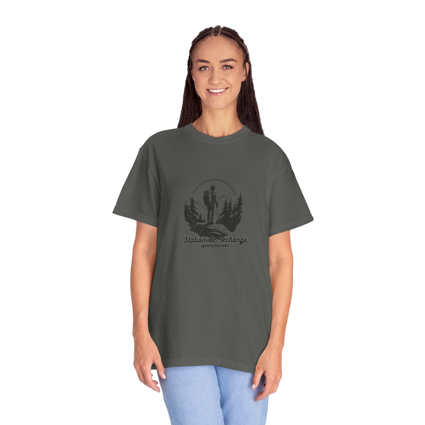 T-Shirt Unisexe "L'Aventure Vous Attend" T-shirt Plein Air Cadeau pour Amoureux de la Nature Vêtement de Randonnée Cadeau pour Aventuriers