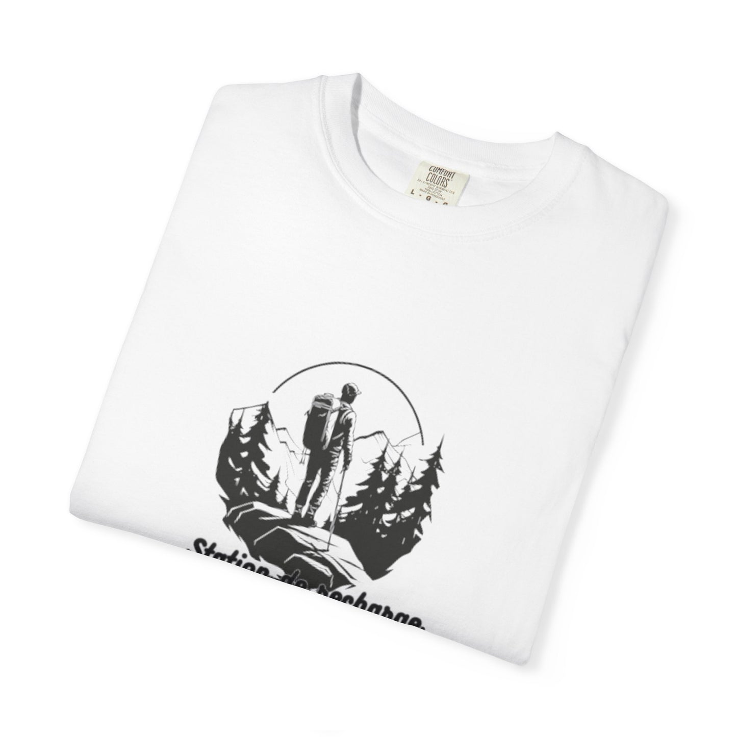 T-Shirt Unisexe "L'Aventure Vous Attend"  T-shirt Plein Air  Cadeau pour Amoureux de la Nature  Vêtement de Randonnée  Cadeau pour Aventuriers