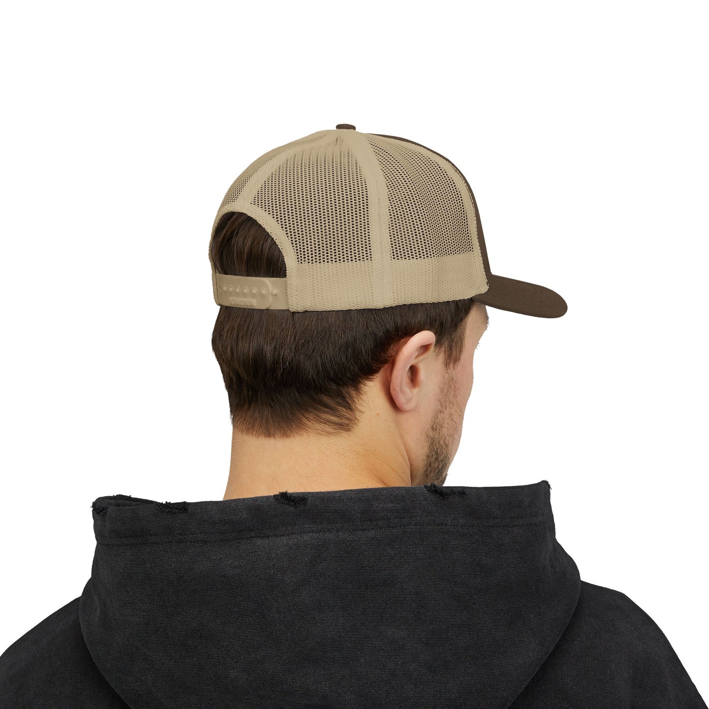Affirmez votre style avec notre casquette Trucker Snapback "Goonya" stylée ! Ce chapeau tendance est parfait pour toutes vos aventures en plein air. C'est un cadeau unique pour lui ou pour elle, idéal pour un look décontracté au quotidien.