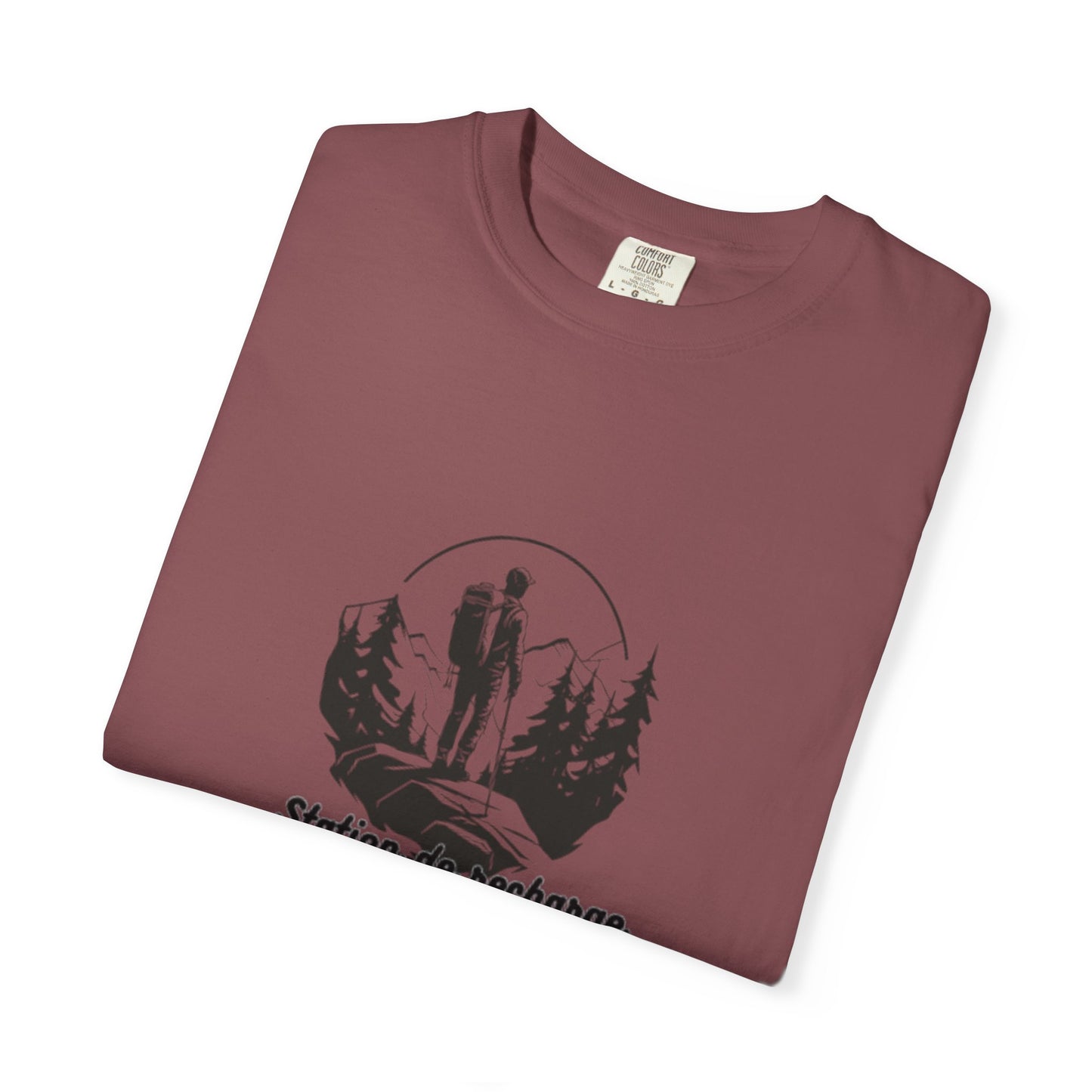 T-Shirt Unisexe "L'Aventure Vous Attend"  T-shirt Plein Air  Cadeau pour Amoureux de la Nature  Vêtement de Randonnée  Cadeau pour Aventuriers