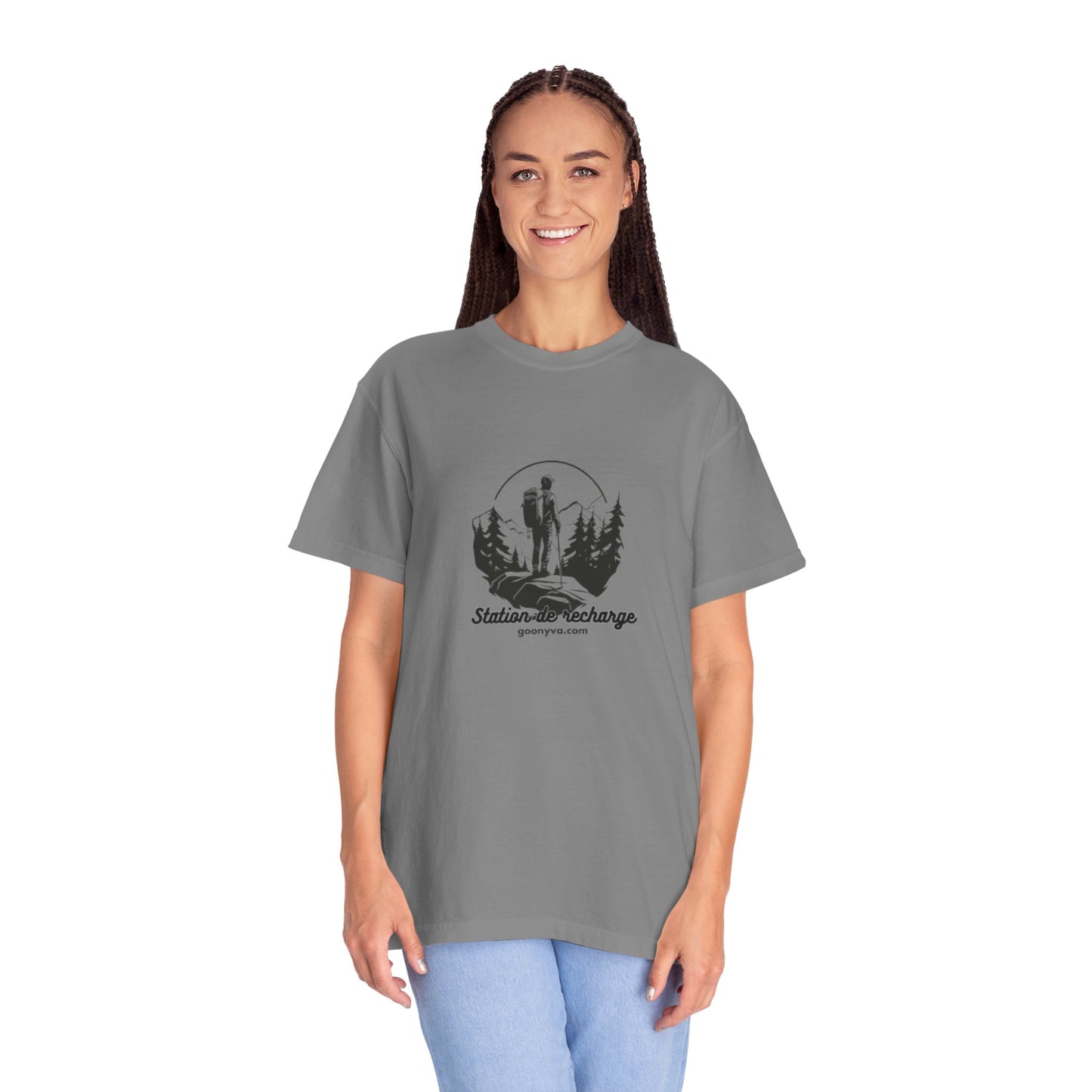 T-Shirt Unisexe "L'Aventure Vous Attend"  T-shirt Plein Air  Cadeau pour Amoureux de la Nature  Vêtement de Randonnée  Cadeau pour Aventuriers