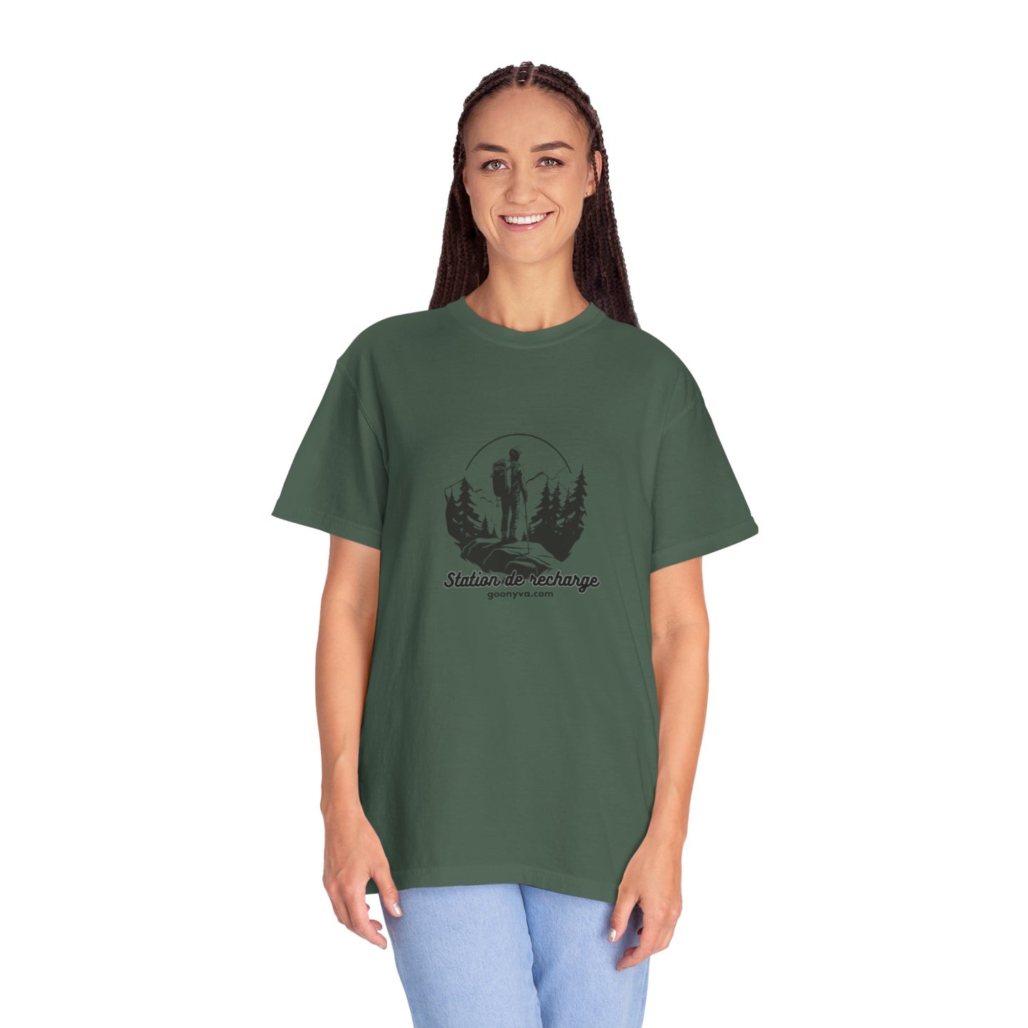 T-Shirt Unisexe "L'Aventure Vous Attend"  T-shirt Plein Air  Cadeau pour Amoureux de la Nature  Vêtement de Randonnée  Cadeau pour Aventuriers