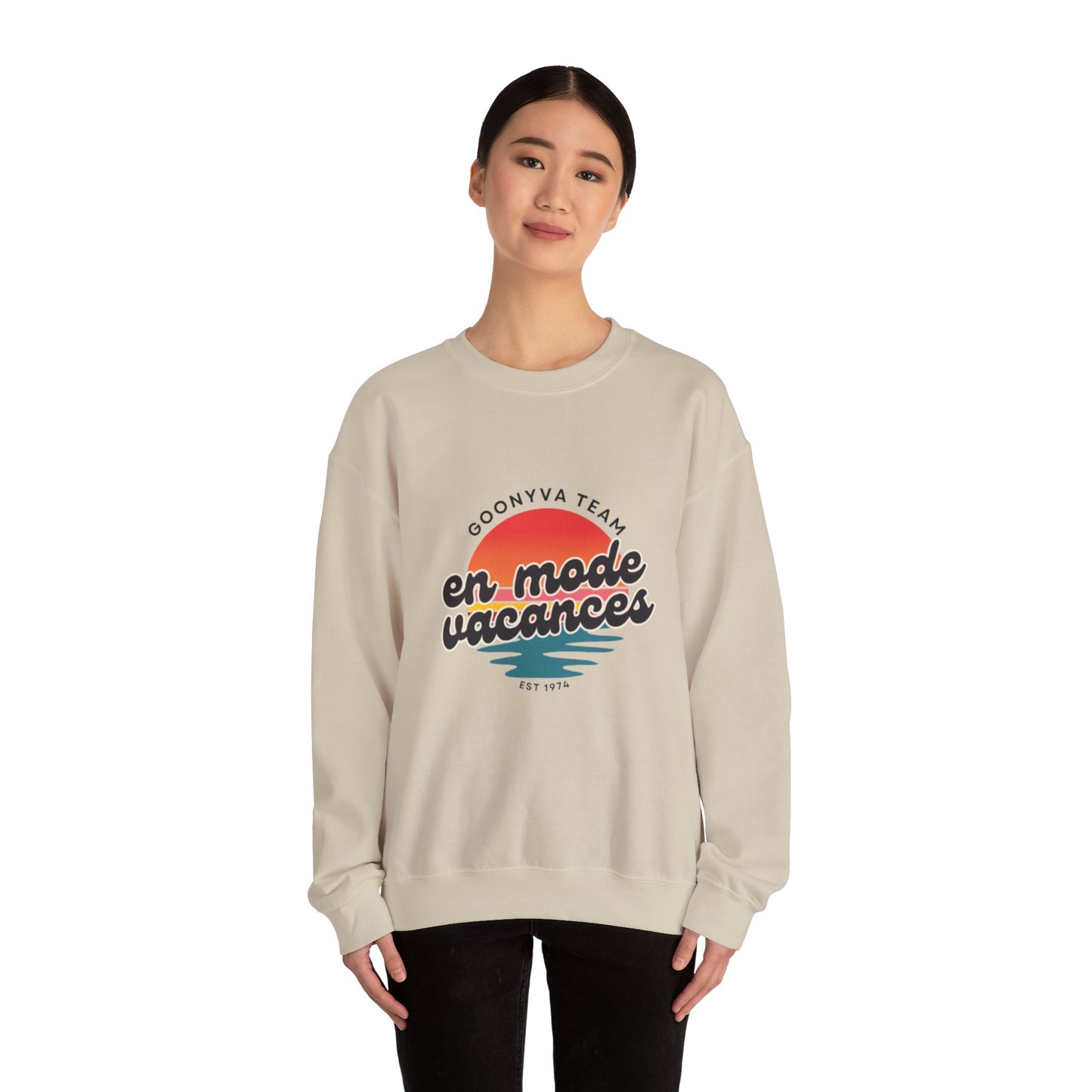 Chandail Col Rond "Chill Vibes" Pour les journées décontractées  Idéal pour la détente douillette  Parfait pour le voyage  Cadeau pour les amis  Style vacances