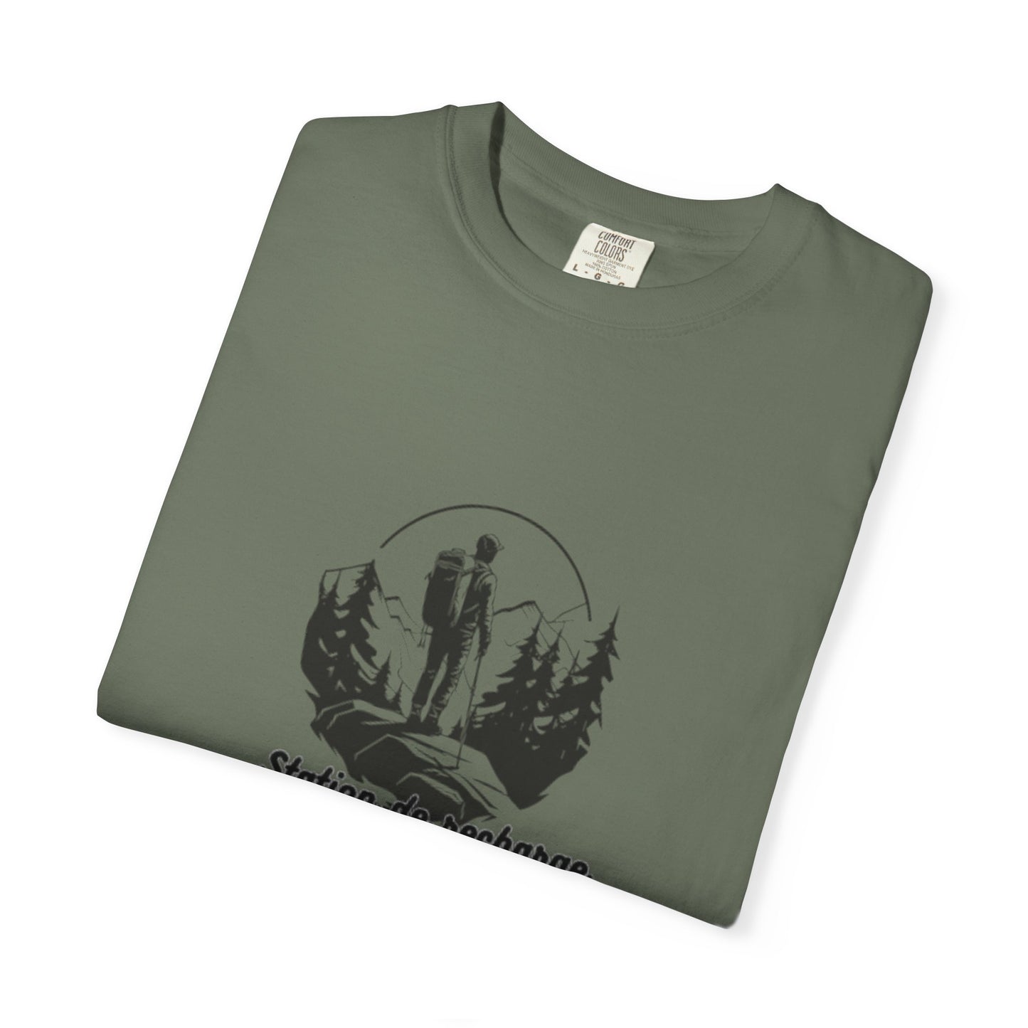 T-Shirt Unisexe "L'Aventure Vous Attend"  T-shirt Plein Air  Cadeau pour Amoureux de la Nature  Vêtement de Randonnée  Cadeau pour Aventuriers